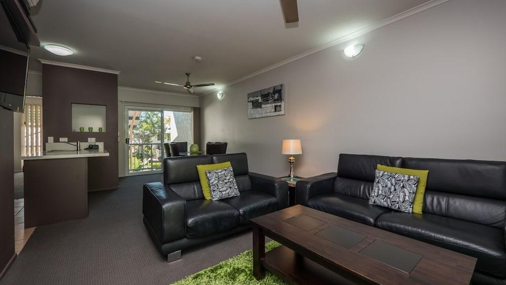 Marlin Cove Apartment *