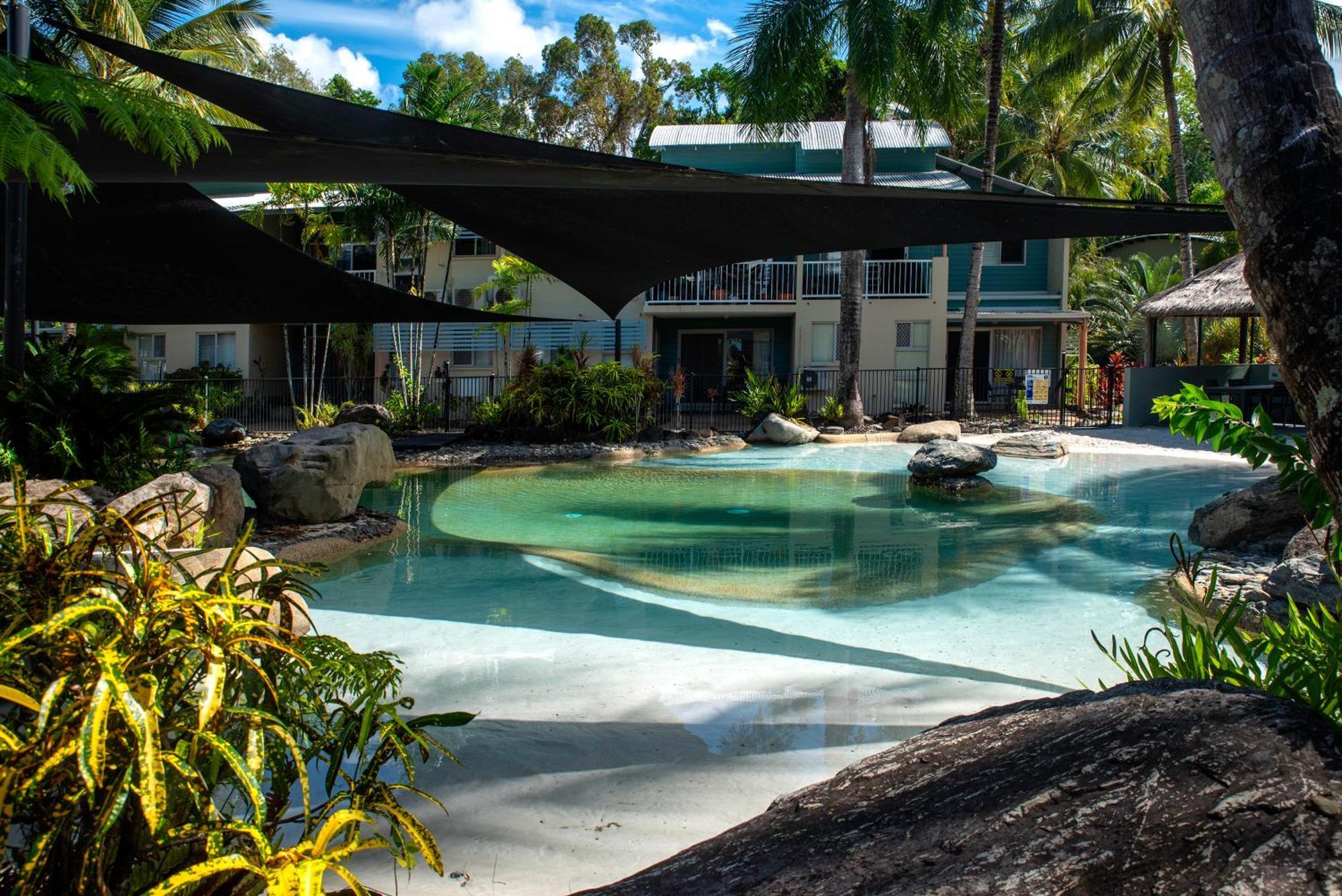 Marlin Cove * Trinity Beach